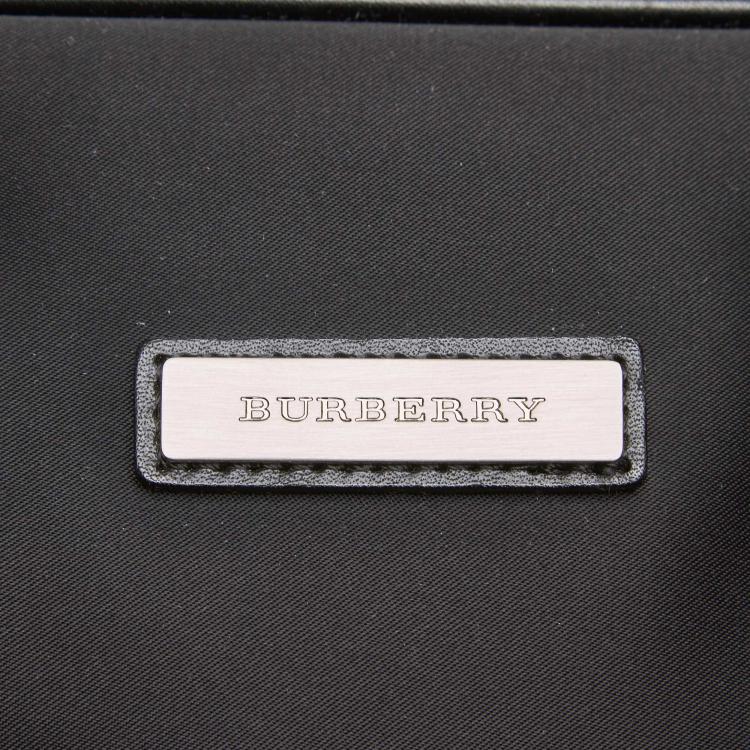 Pre Owned Burberry Black Nylon Leather Travel Bag