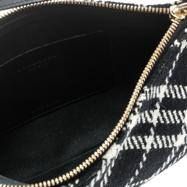 Pre Owned Burberry Black/White Check Wool Pochette