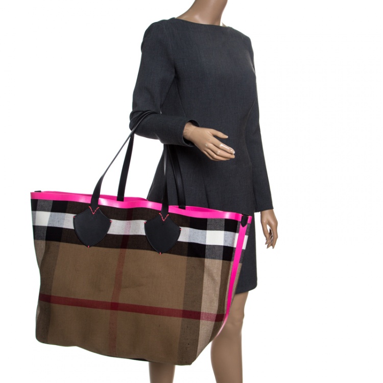Burberry Black/Neon Pink Canvas And Leather XL Reversible Tote Burberry