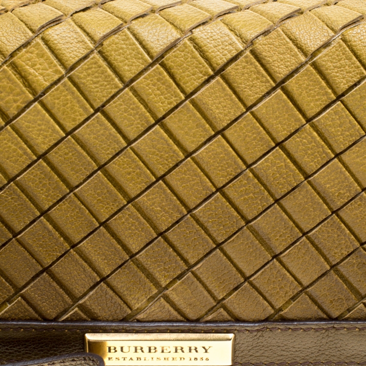 Pre Owned Burberry Yellow/Khaki Ombre Woven Pattern Leather Wristlet Clutch
