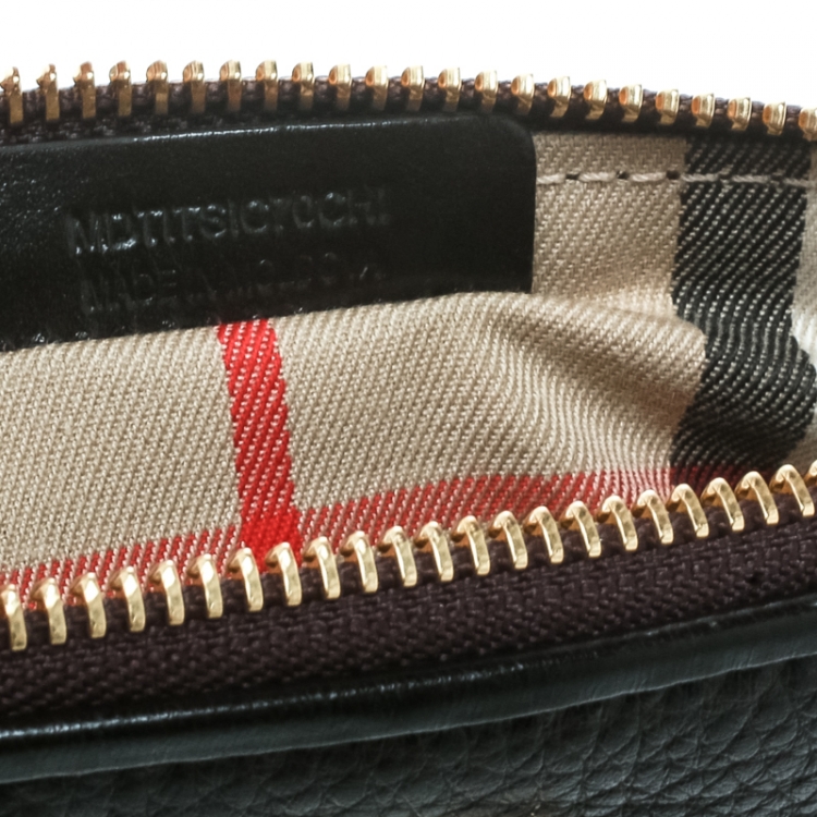 Pre Owned Burberry Black Leather Clara Pochette