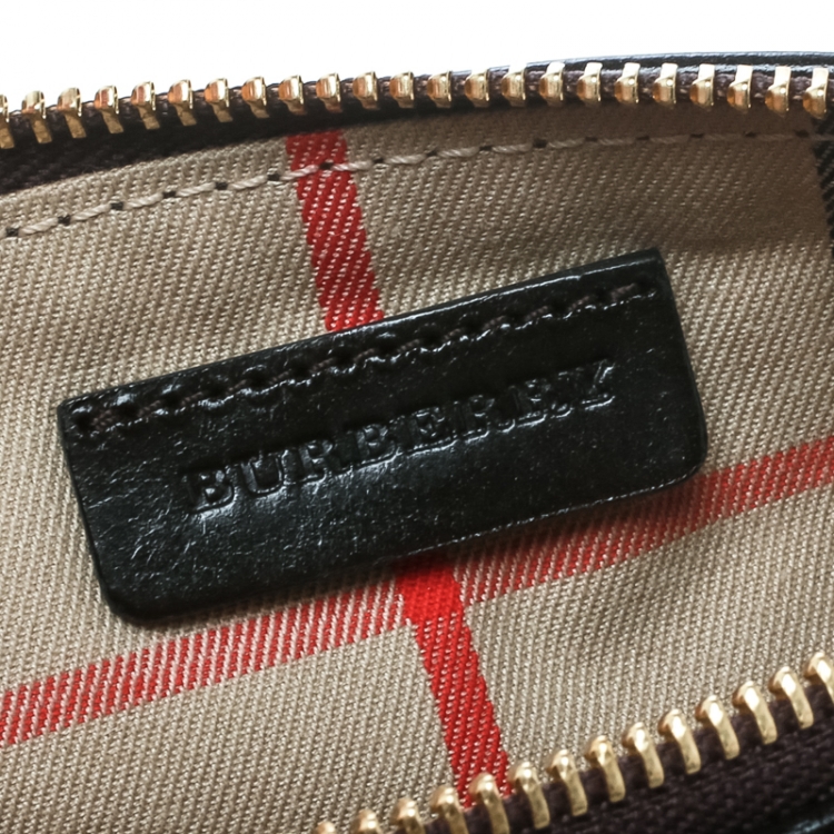 Pre Owned Burberry Black Leather Clara Pochette