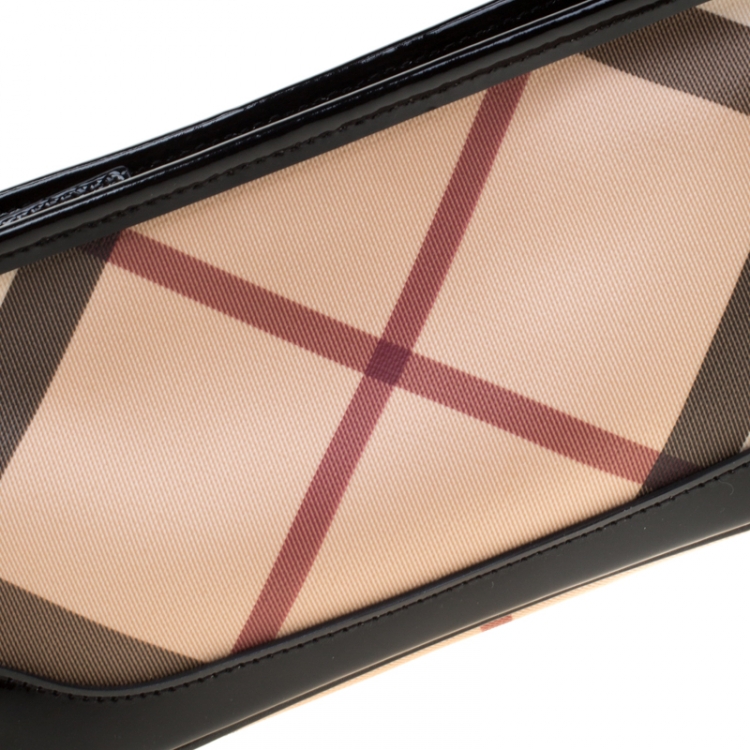 Pre Owned Burberry Black/Beige Nova Check PVC and Patent Leather Small Newbury Sling Bag