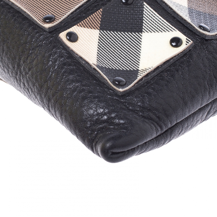 Pre Owned Burberry Black Nova Check PVC and Leather Zip Wristlet Clutch