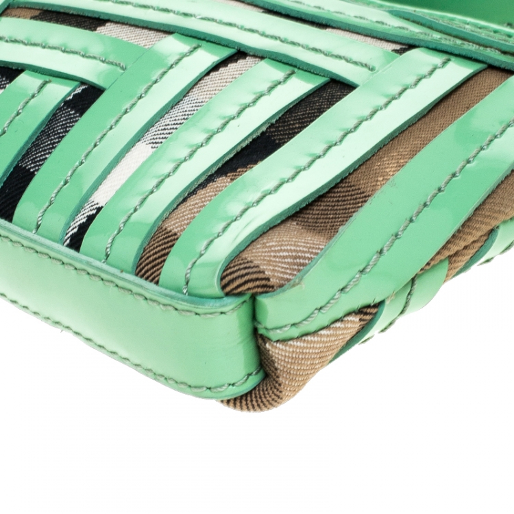 Pre Owned Burberry Green/Beige Canvas and Patent Leather Prorsum Parmoor Clutch
