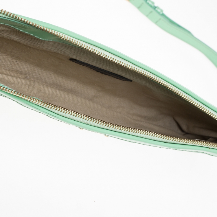 Pre Owned Burberry Green/Beige Canvas and Patent Leather Prorsum Parmoor Clutch