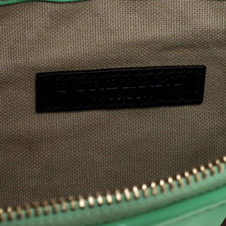 Pre Owned Burberry Green/Beige Canvas and Patent Leather Prorsum Parmoor Clutch