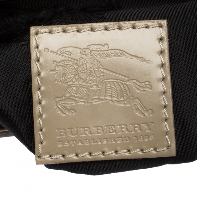 Pre Owned Burberry Beige Nylon and Patent Leather Pochette