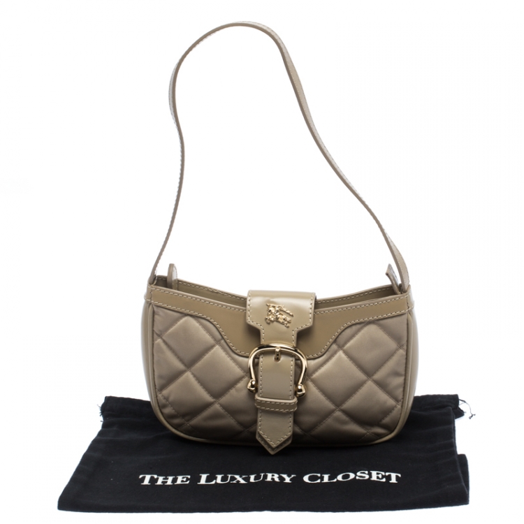 Pre Owned Burberry Beige Nylon and Patent Leather Pochette