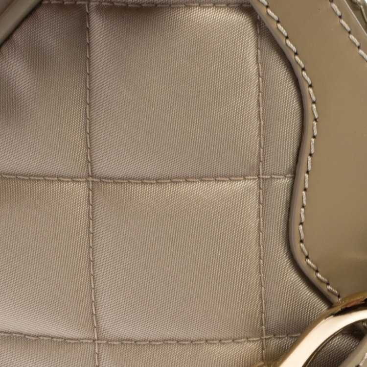 Pre Owned Burberry Beige Nylon and Patent Leather Pochette