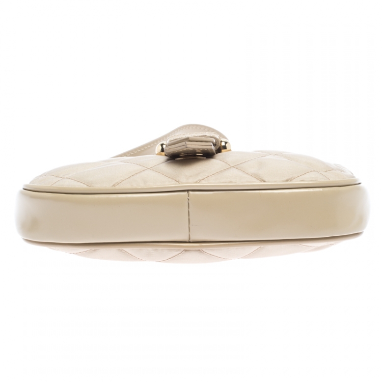 Pre Owned Burberry Beige Nylon and Patent Leather Pochette