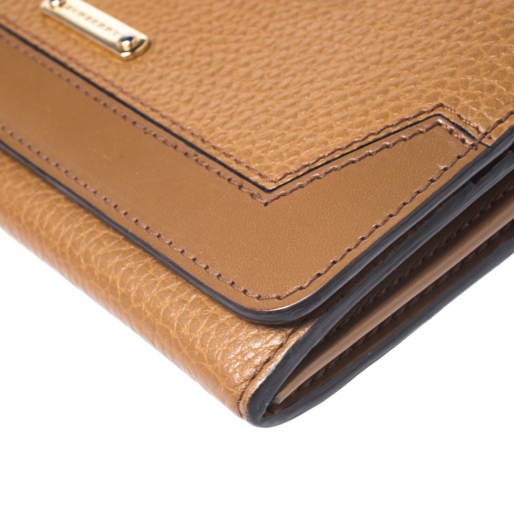 Pre Owned Burberry Tan Leather Flap Continental Wallet