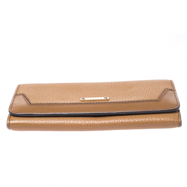 Pre Owned Burberry Tan Leather Flap Continental Wallet