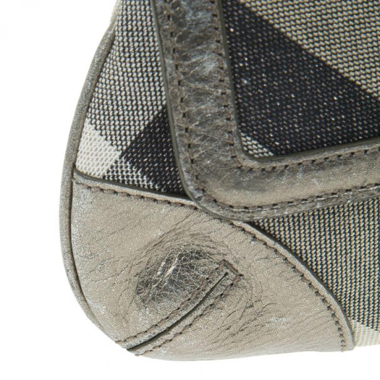 Pre Owned Burberry Grey Shimmer Check Wristlet