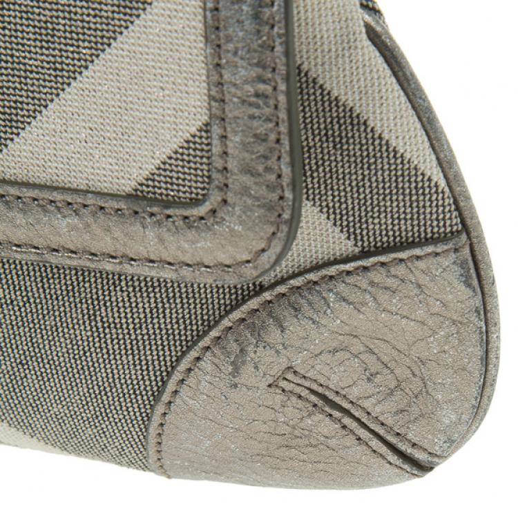 Pre Owned Burberry Grey Shimmer Check Wristlet