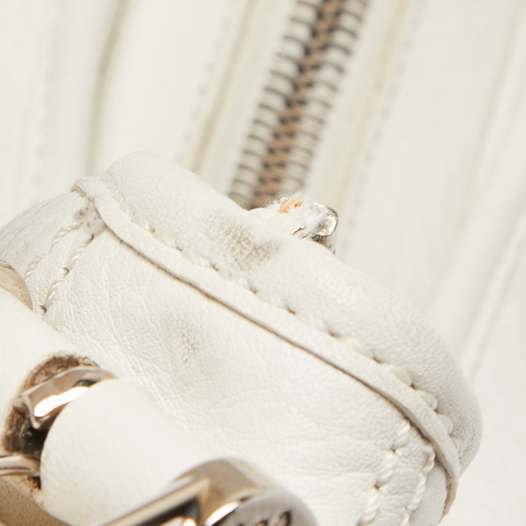 Pre Owned Burberry White Leather Buckle Handle Hobo