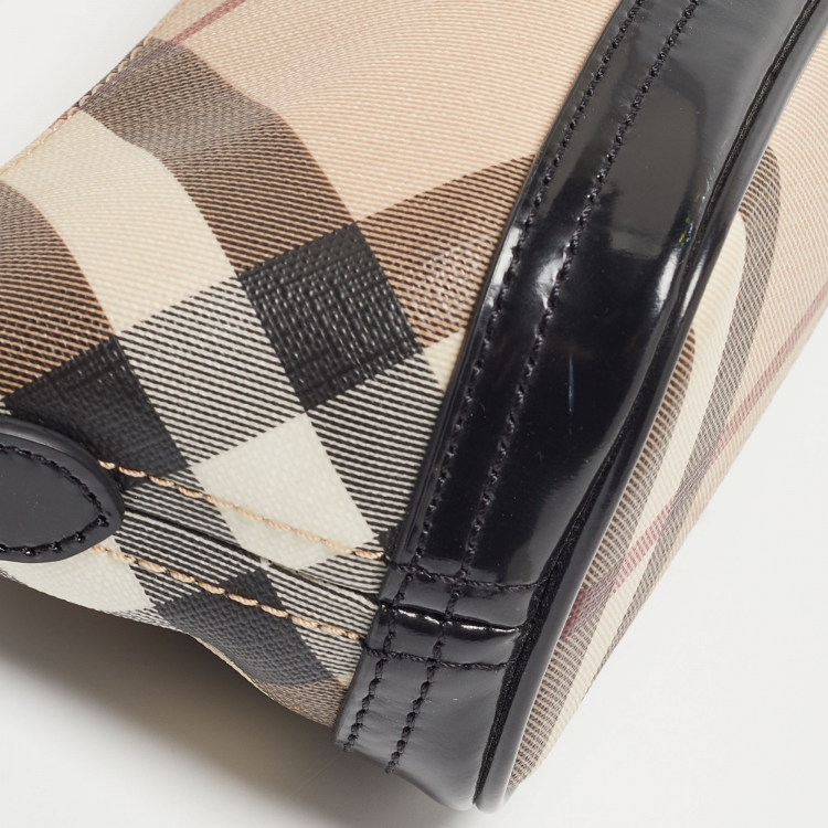 Pre Owned Burberry Black/Beige Nova Check Coated Canvas and Patent Leather Boat Baguette Bag