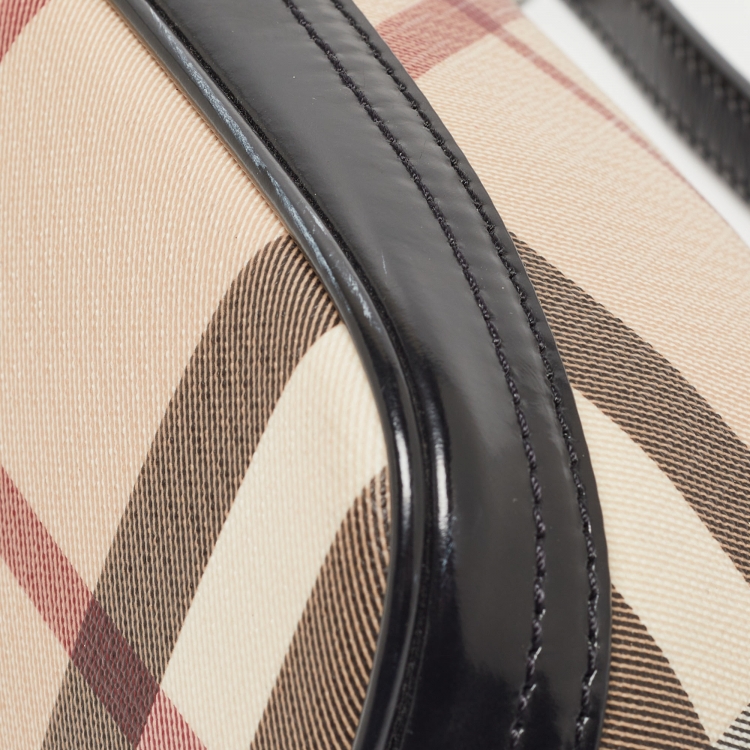 Pre Owned Burberry Black/Beige Nova Check Coated Canvas and Patent Leather Boat Baguette Bag