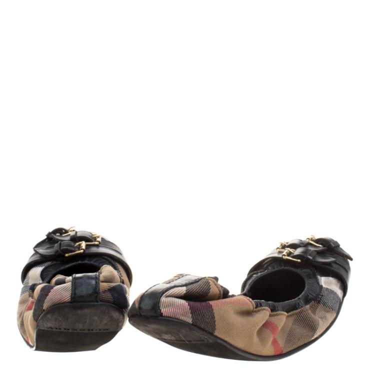 Pre Owned Burberry Novacheck Canvas and Leather Buckle Scrunch Ballet Flats Size 38