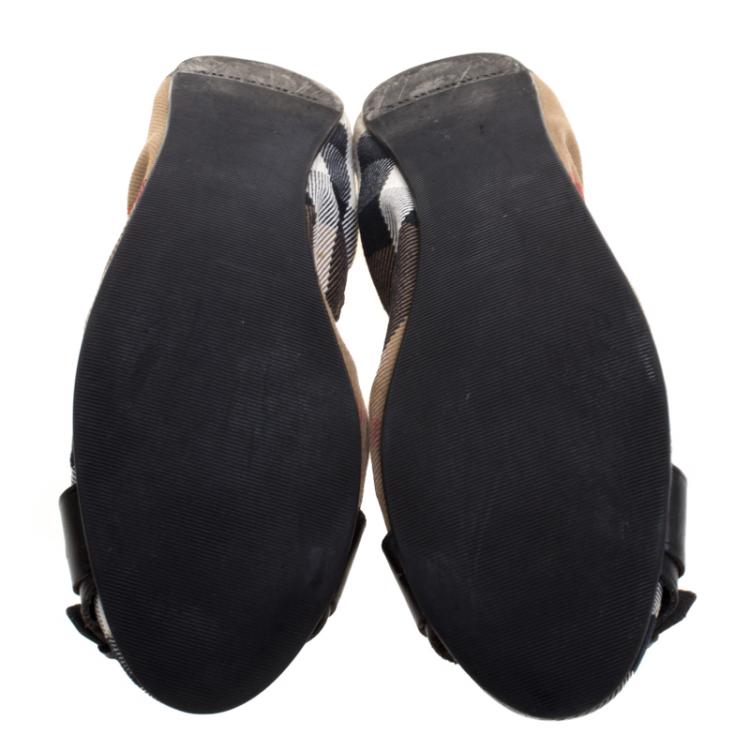 Pre Owned Burberry Novacheck Canvas and Leather Buckle Scrunch Ballet Flats Size 38