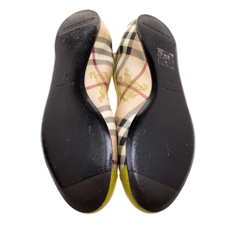 Pre Owned Burberry Yellow Green Haymarket Check PVC and Leather Cap Toe Ballet Flats Size 37