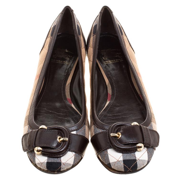 Pre Owned Burberry Beige Quilted Novacheck Canvas and Leather Buckle Detail Ballet Flats Size 38.5