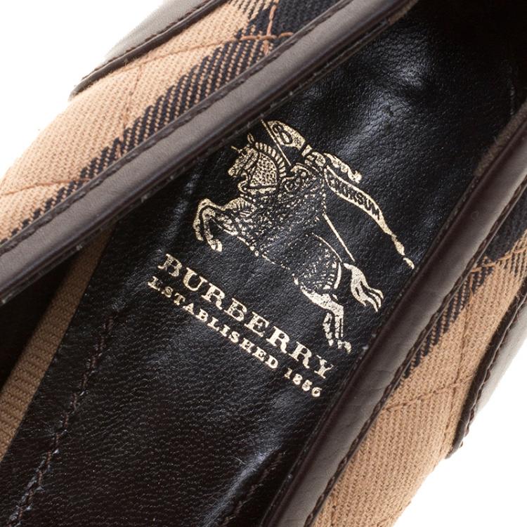 Pre Owned Burberry Beige Quilted Novacheck Canvas and Leather Buckle Detail Ballet Flats Size 38.5