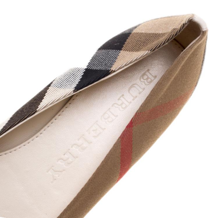 Pre Owned Burberry Beige Nova Check Canvas and Cream Leather Buckle Detail Ballet Flats Size 38.5