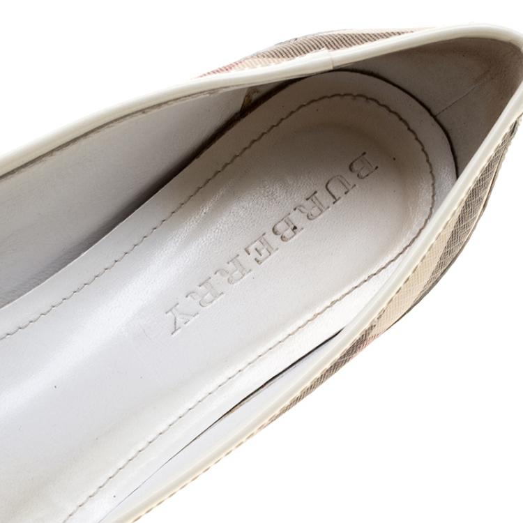 Pre Owned Burberry White Nova Check PVC and Patent Leather Buckle Ballet Flats Size 39