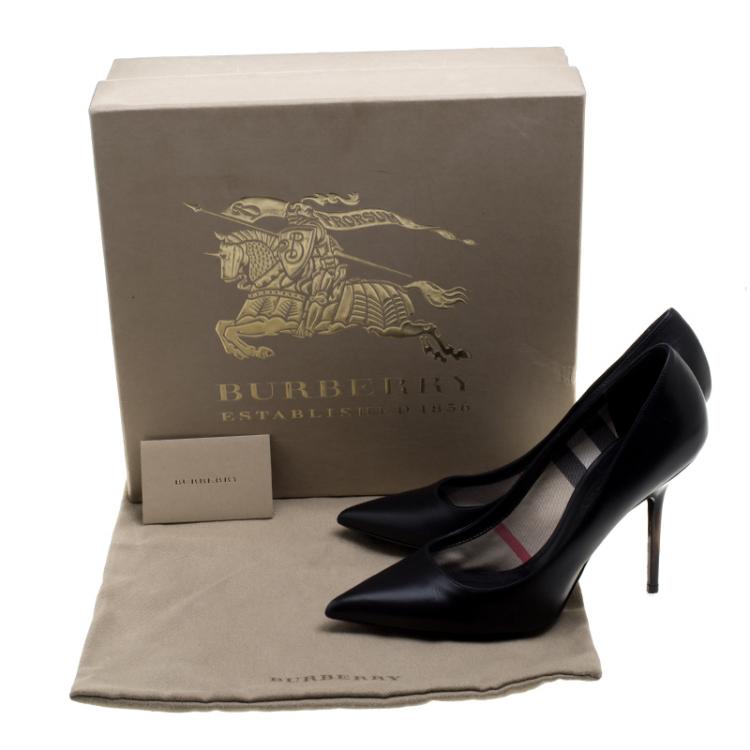 Pre Owned Burberry Black Leather Deighton Pointed Toe Pumps Size 38