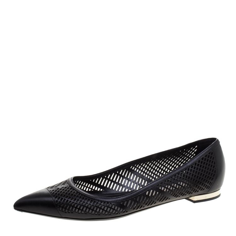 Pre Owned Burberry Black Laser Cut Leather Bradshaw Pointed Toe Flats Size 39