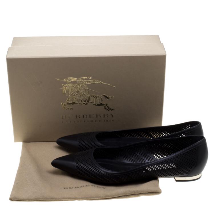 Pre Owned Burberry Black Laser Cut Leather Bradshaw Pointed Toe Flats Size 39
