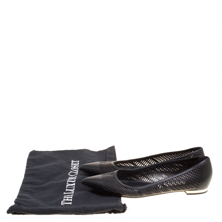 Pre Owned Burberry Black Laser Cut Leather Bradshaw Pointed Toe Flats Size 39