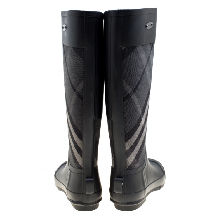 Pre Owned Burberry Black Rubber and Beat Check Fabric Rain Boots Size 36