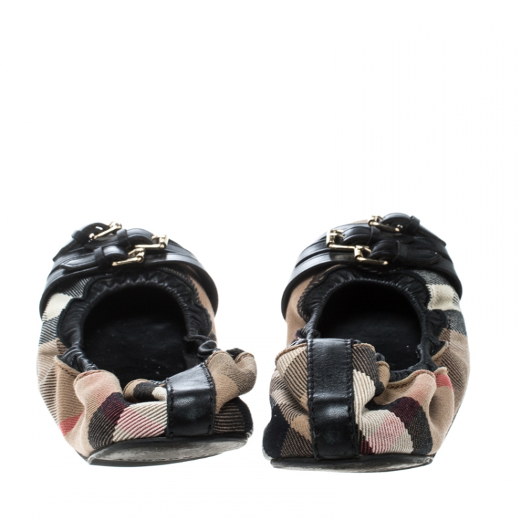 Pre Owned Burberry Novacheck Canvas and Leather Buckle Scrunch Ballet Flats Size 38