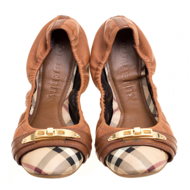 Pre Owned Burberry Brown Leather and Nova Check Canvas Drayton Twistlock Scrunch Ballet Flats Size 38.5