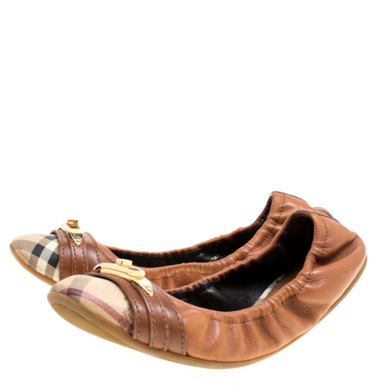 Pre Owned Burberry Brown Leather and Nova Check Canvas Drayton Twistlock Scrunch Ballet Flats Size 38.5