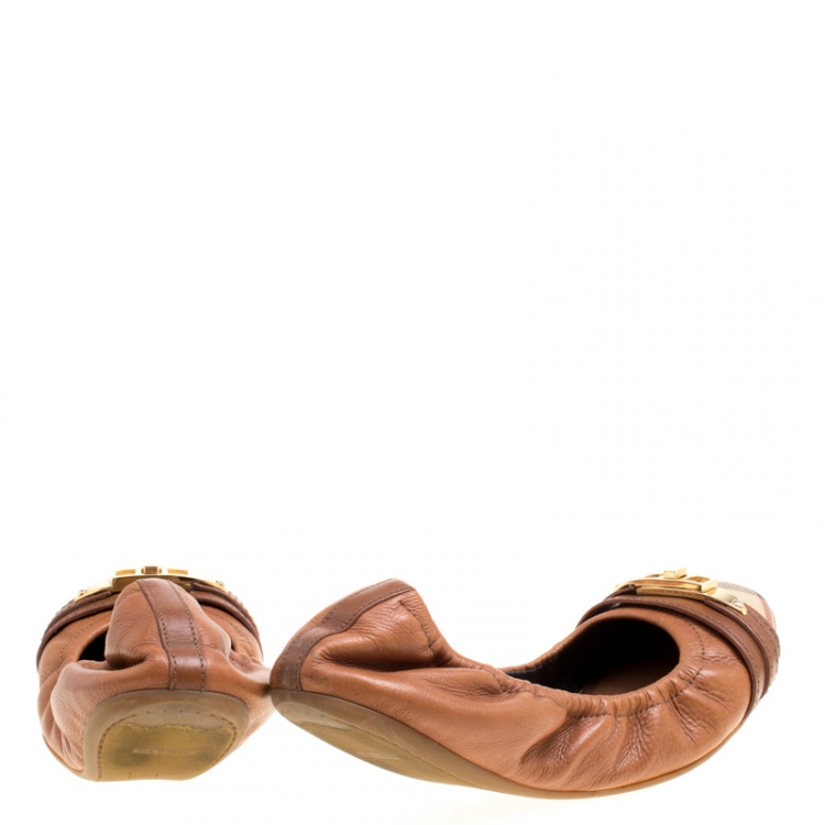 Pre Owned Burberry Brown Leather and Nova Check Canvas Drayton Twistlock Scrunch Ballet Flats Size 38.5