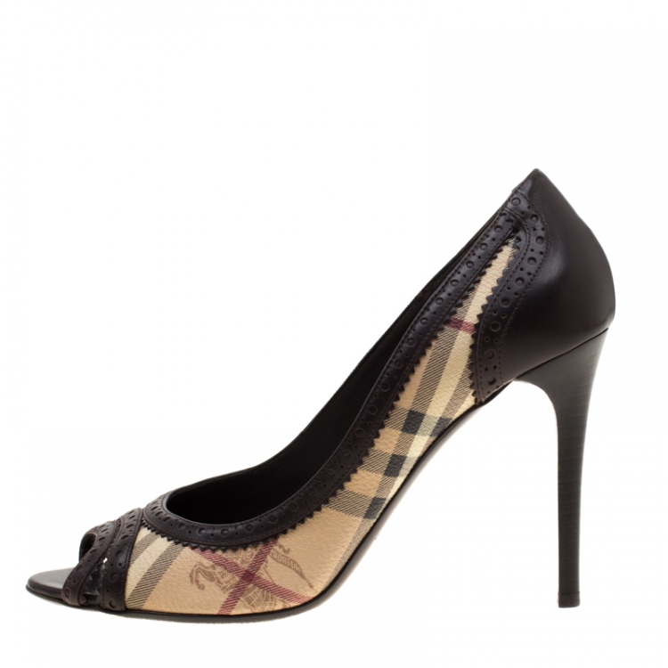Pre Owned Burberry Beige Haymarket Check Canvas And Brown Brogue Leather Trim Peep Toe Pumps Size 40