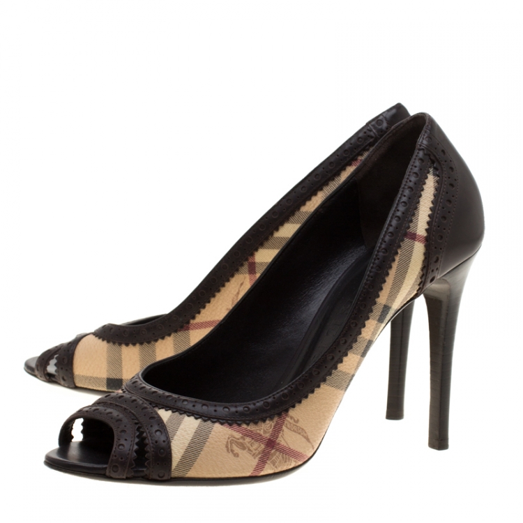 Pre Owned Burberry Beige Haymarket Check Canvas And Brown Brogue Leather Trim Peep Toe Pumps Size 40