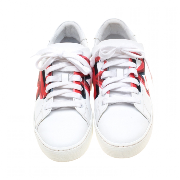 Pre Owned Burberry White Leather Graffiti Lace Up Sneakers Size 36