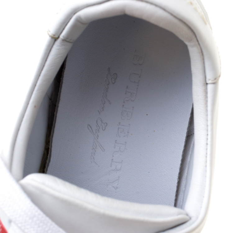 Pre Owned Burberry White Leather Graffiti Lace Up Sneakers Size 36
