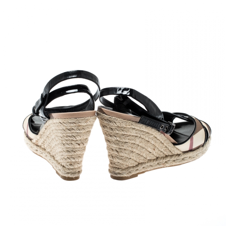مملوكة مسبقًا Burberry Black Patent Leather And Novacheck Canvas Espadrille Wedge Sandals Size 37