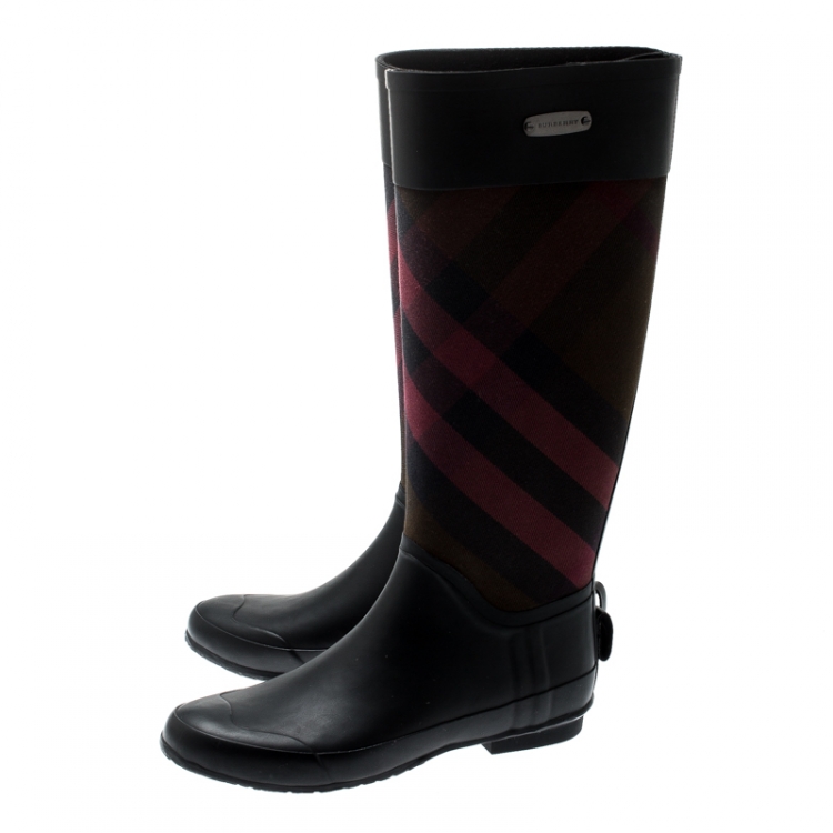 Pre Owned Burberry Rubber And Beat Check Fabric Rain Boots Size 38