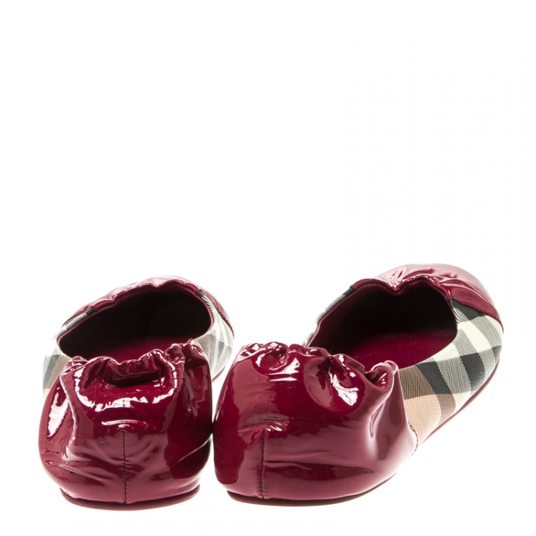 Pre Owned Burberry Burgundy Patent Leather and PVC Nova Check Soft Bellerina Flats Size 41