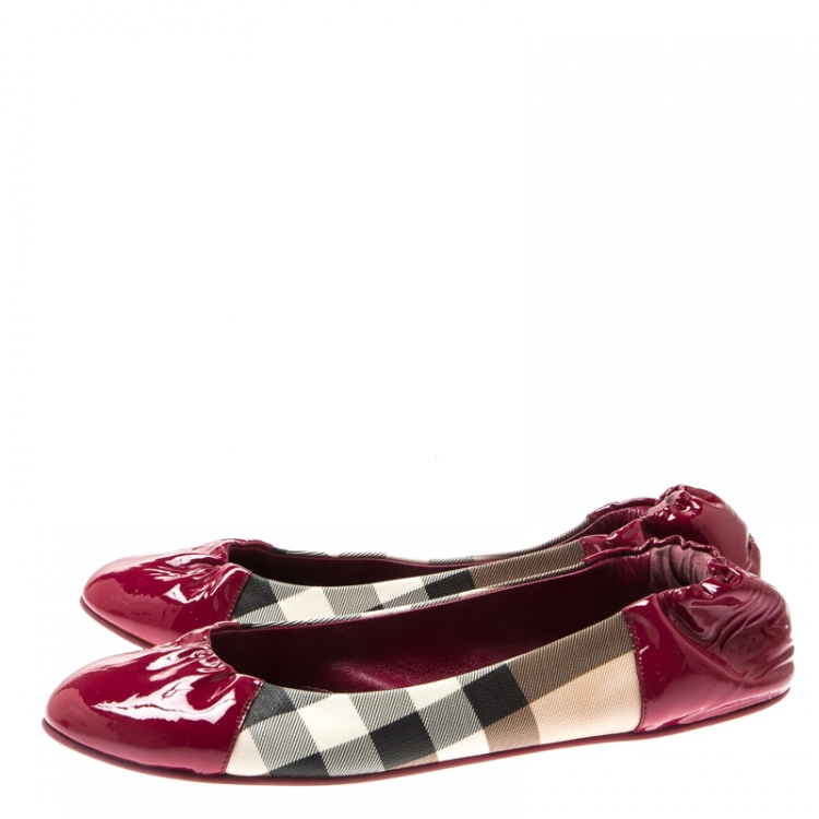 Pre Owned Burberry Burgundy Patent Leather and PVC Nova Check Soft Bellerina Flats Size 41