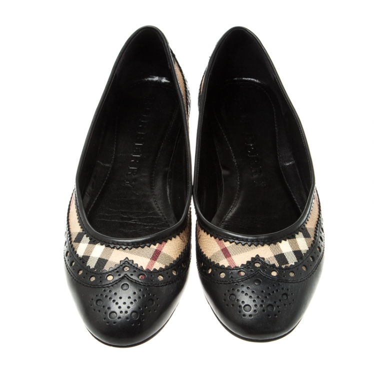 Pre Owned Burberry Black Brogue Leather And Haymarket Check PVC Tudor Ballet Flats Size 41