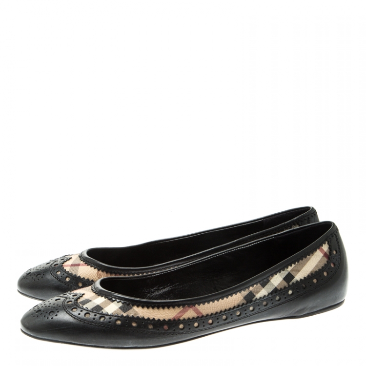 Pre Owned Burberry Black Brogue Leather And Haymarket Check PVC Tudor Ballet Flats Size 41