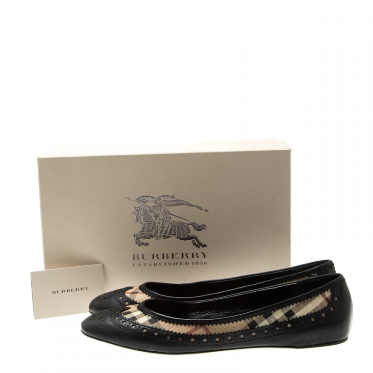 Pre Owned Burberry Black Brogue Leather And Haymarket Check PVC Tudor Ballet Flats Size 41