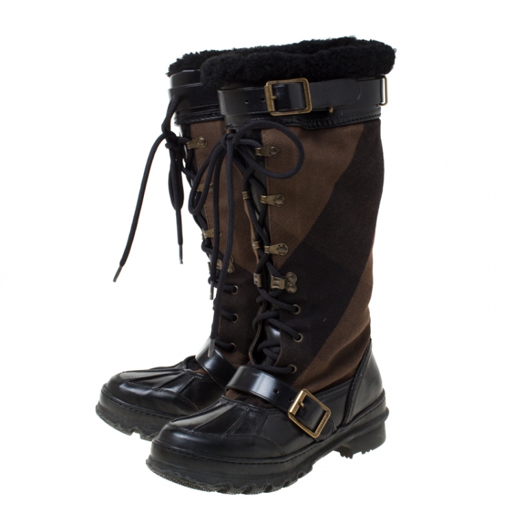 Pre Owned Burberry Black Leather And Brown Mega Check Canvas Lace Up Fur Lined High Weather Boots Size 36